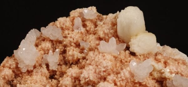 rhodochrosite-quartz-calcite-540841055