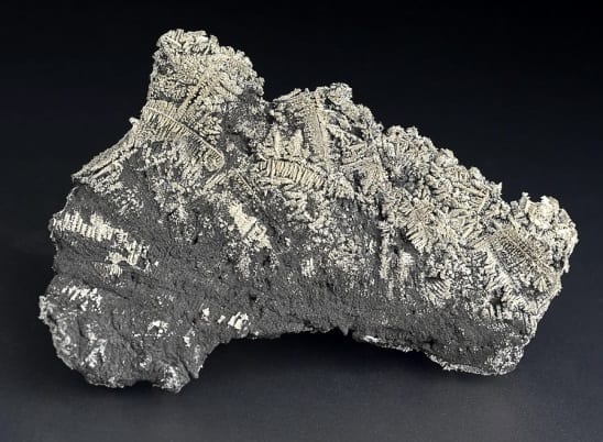 silver-native-arsenic-697587108