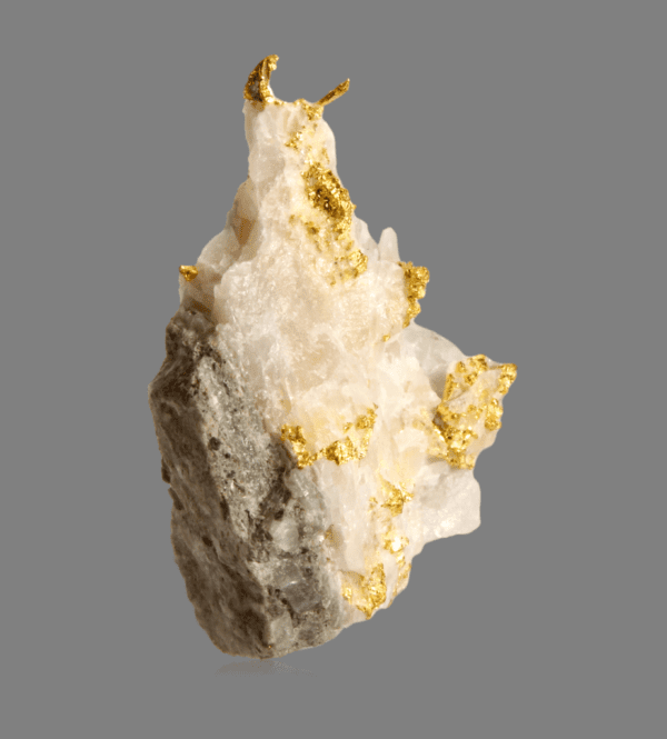 gold-quartz-598263569