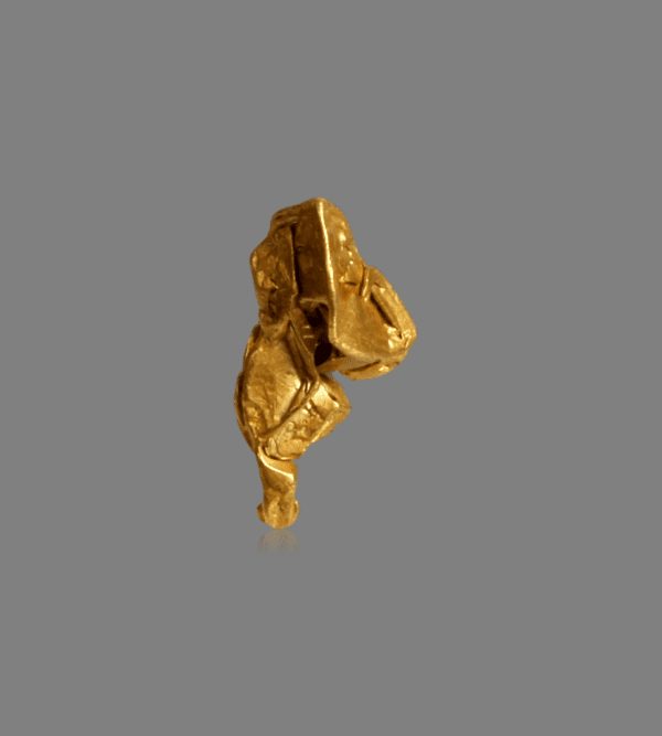 gold-crystal-cluster-513532664