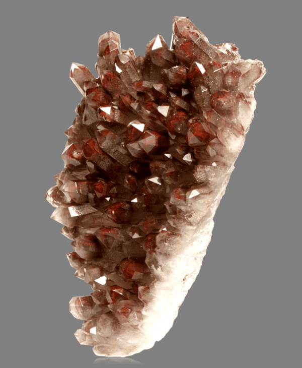 hematite-included-quartz-2064857488