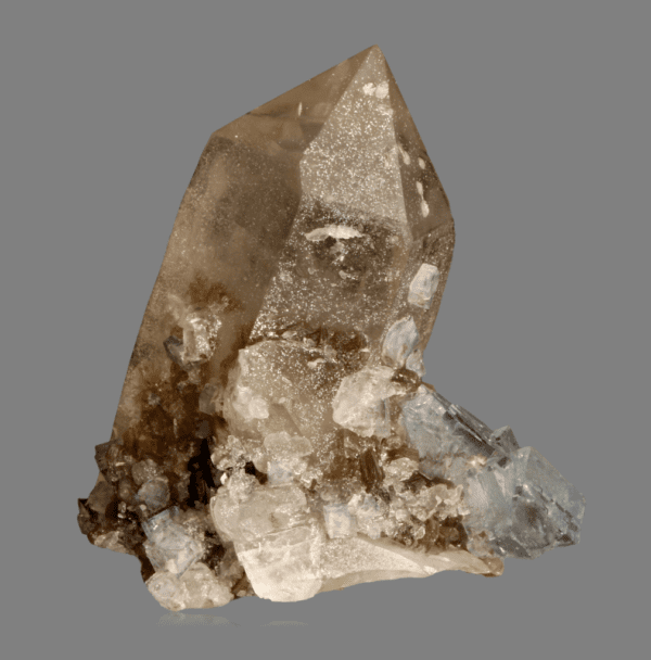 fluorite-quartz-240764424