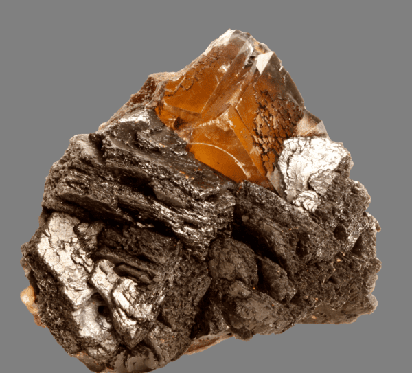 fluorite-sphalerite-and-bitumen-1579238331